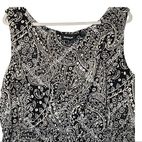 Avenue Faux Wrap Smocked A-Line Midi Dress Plus Size 22 / 24 Black - Picture 2 of 5